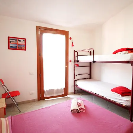 度假居 Easy Flat Sardinia 多穆斯-德玛丽亚